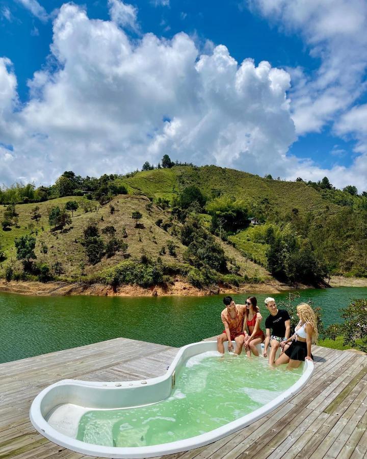 Aw Guatape Glamping Resort Exterior foto